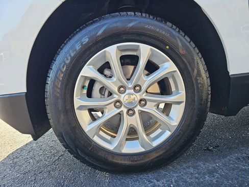 Used 2021 Chevrolet Equinox LT w/ LPO, Cargo Package image 9