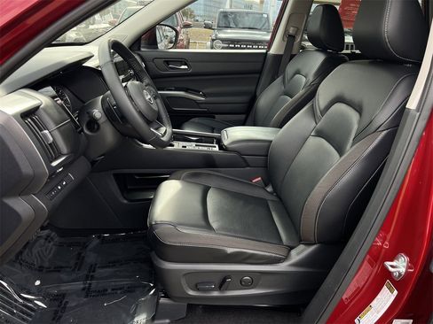 Certified 2023 Nissan Pathfinder SL w/ SL Premium Package image 21