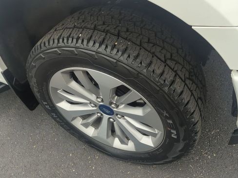 Used 2018 Ford F150 XL w/ Equipment Group 101A Mid AWD/4WD image 10