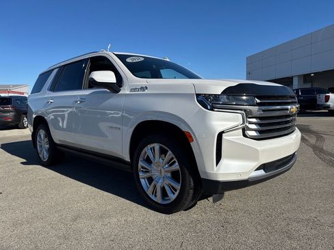 Used 2021 Chevrolet Tahoe High Country w/ Premium Package image 8