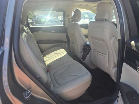 Used 2016 Lincoln MKX Reserve w/ Climate Package AWD/4WD image 28