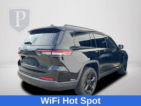 Used 2023 Jeep Grand Cherokee L Limited w/ Black Appearance Package AWD/4WD image 7