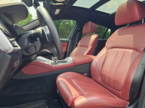 Used 2022 BMW X6 xDrive40i AWD/4WD image 14