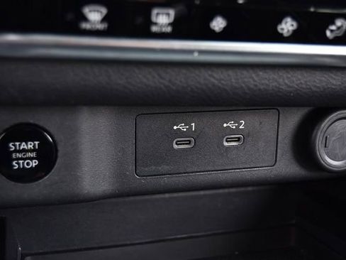 Used 2024 Nissan Rogue SV image 15