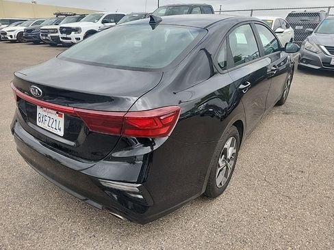 Used 2021 Kia Forte LXS FWD image 13