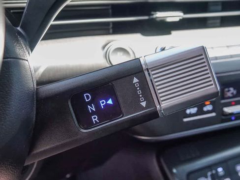 Used 2024 Hyundai Kona SEL FWD image 18