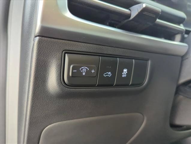 Used 2026 Hyundai Santa Cruz SEL FWD image 13