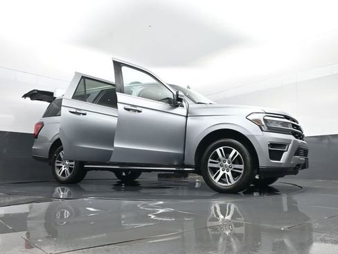 Used 2023 Ford Expedition Max Limited image 37