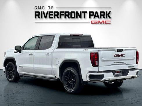 Used 2022 GMC Sierra 1500 Elevation w/ Elevation Premium Package image 5