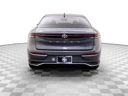 Used 2024 Toyota Crown XLE image 4