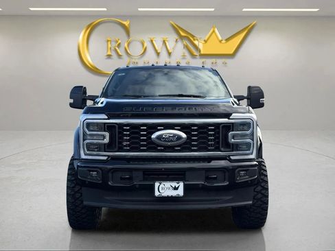 Used 2025 Ford F450 Platinum image 3