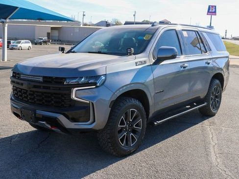 Used 2021 Chevrolet Tahoe Z71 w/ Luxury Package image 3