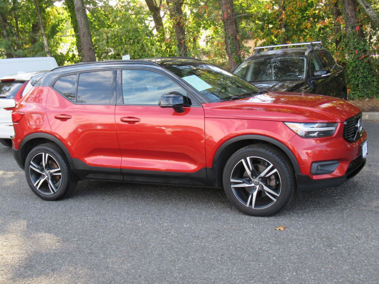 Used 2019 Volvo XC40 T5 R-Design AWD/4WD image 7