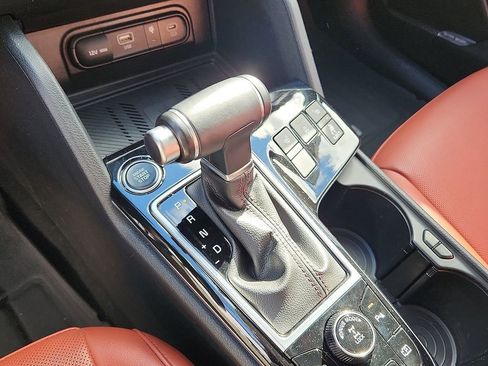 Used 2023 Kia Sportage SX image 16