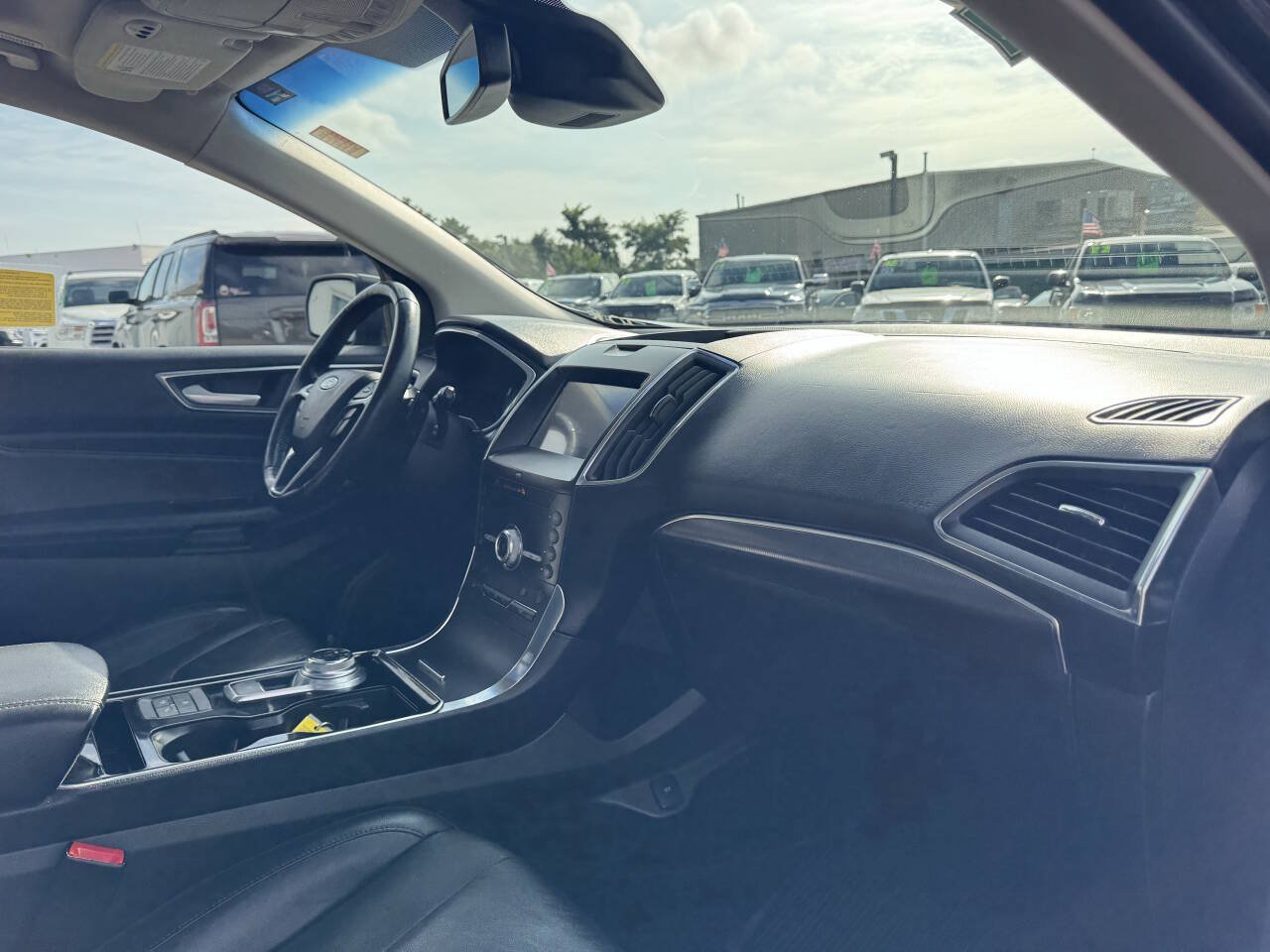 Used 2020 Ford Edge Titanium w/ Equipment Group 301A AWD/4WD image 36