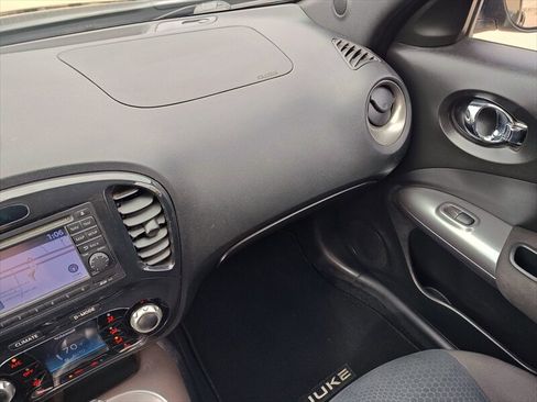 Used 2011 Nissan Juke SV image 20