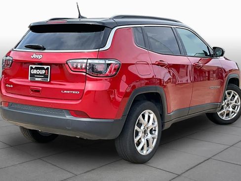 Used 2025 Jeep Compass Limited AWD/4WD image 13