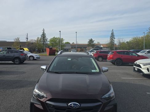 Used 2023 Subaru Outback Touring AWD/4WD image 1