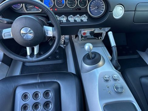 Used 2006 Ford GT Base image 6