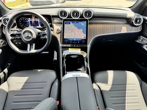 New 2025 Mercedes-Benz GLC 350e 4MATIC image 29