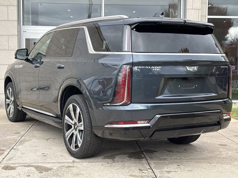 New 2026 Cadillac Escalade IQL Luxury image 9