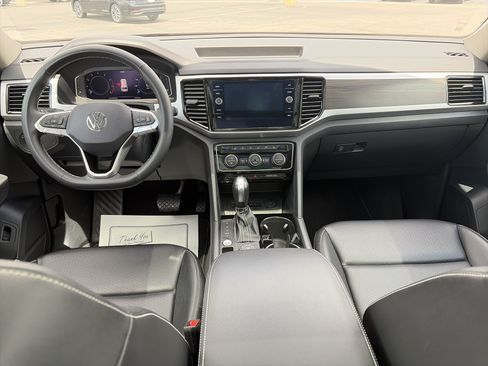 Used 2022 Volkswagen Atlas SE w/ Panoramic Sunroof Package AWD/4WD image 14