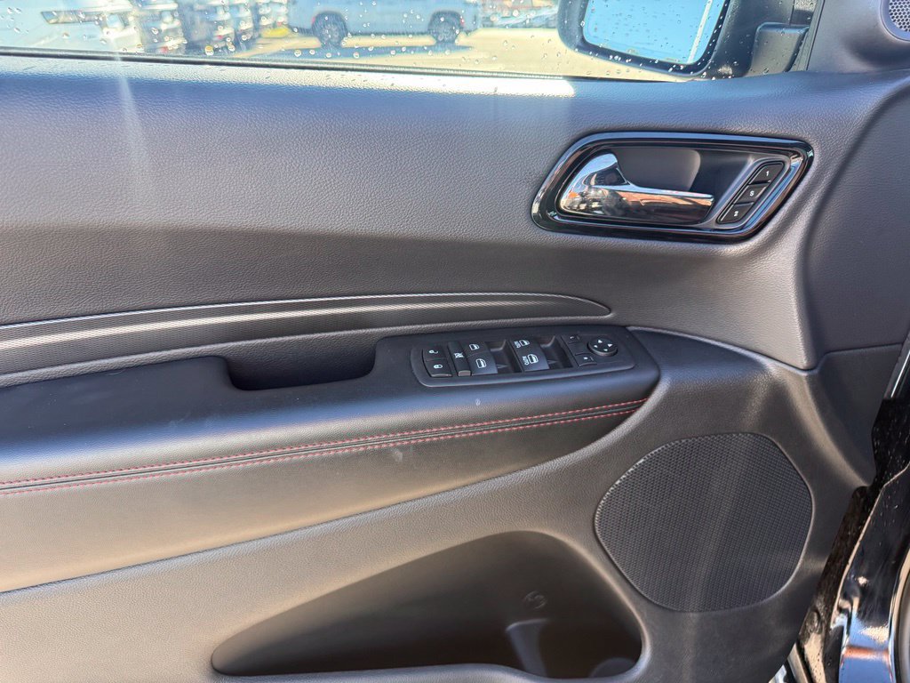 Used 2025 Dodge Durango GT AWD/4WD image 5