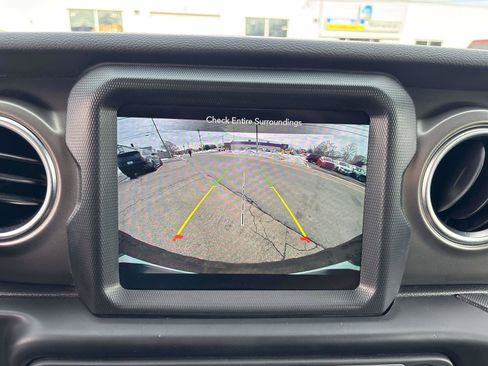 Certified 2023 Jeep Wrangler Unlimited Rubicon 4xe w/ Cold Weather Group image 27