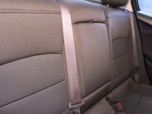 Used 2016 Chevrolet Cruze LT image 13