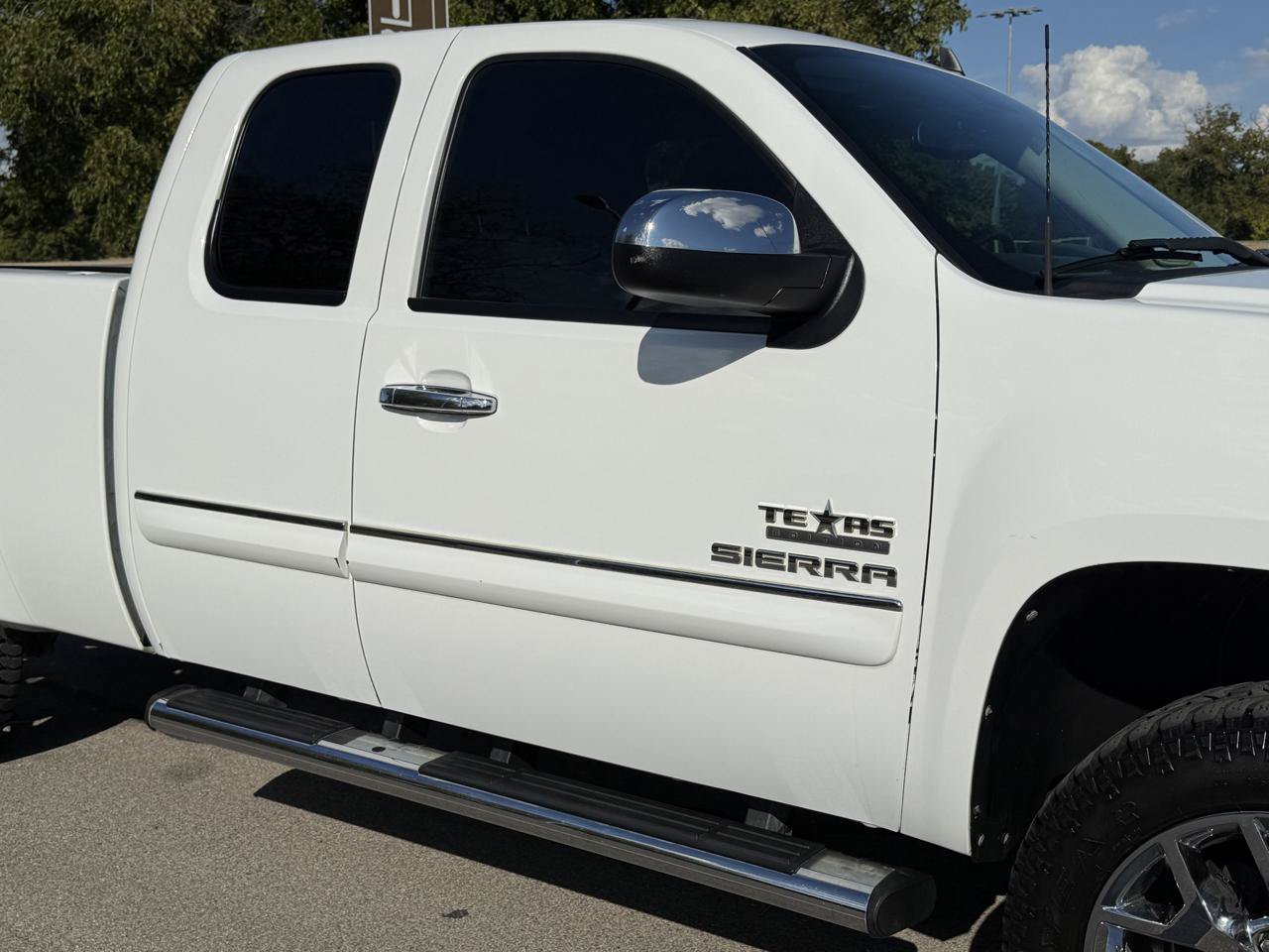Used 2010 GMC Sierra 1500 SLE w/ Texas Edition RWD image 43
