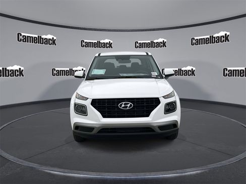 New 2026 Hyundai Venue SE image 2