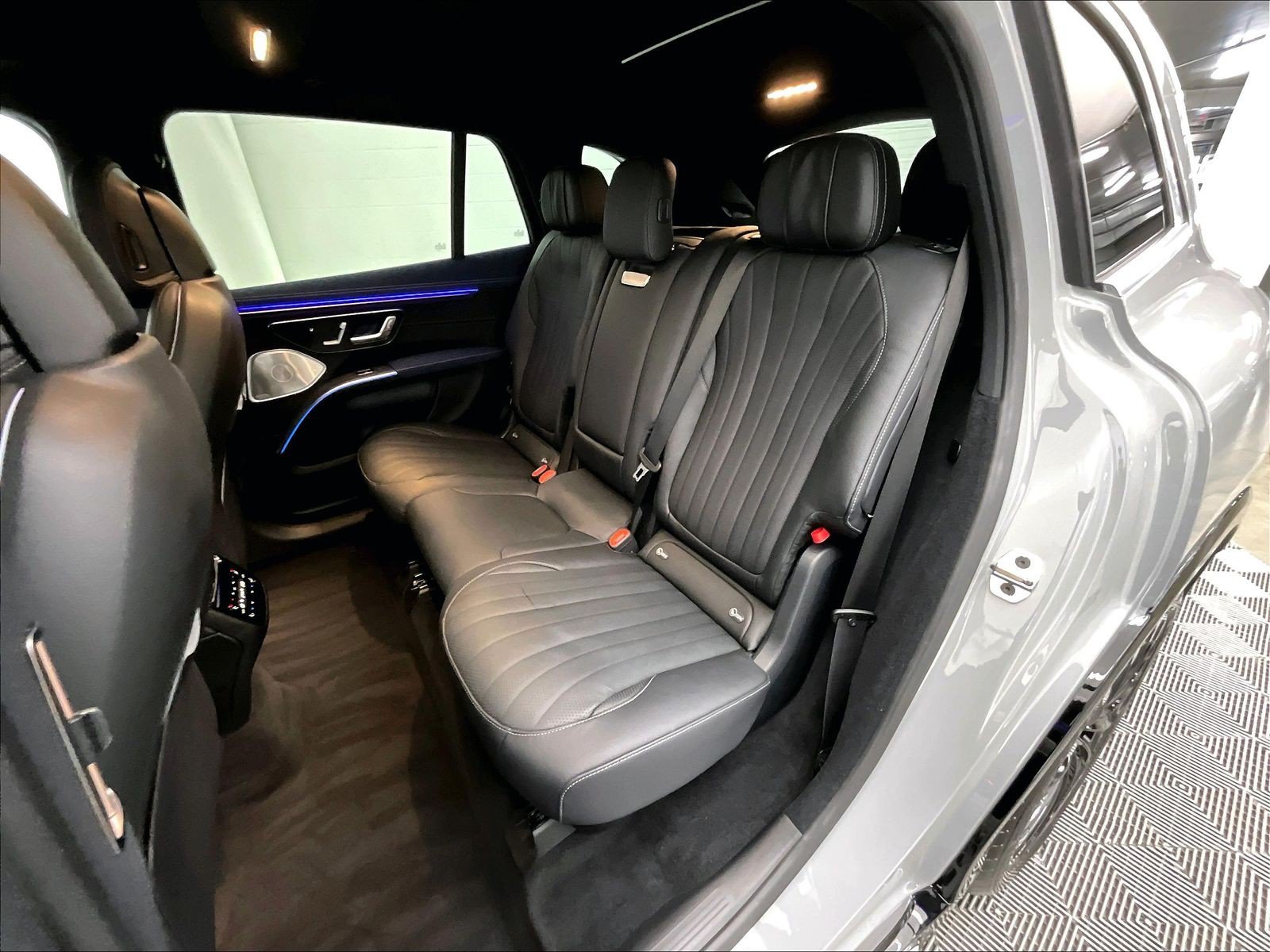 Used 2026 Mercedes-Benz EQS 400 4MATIC SUV image 17