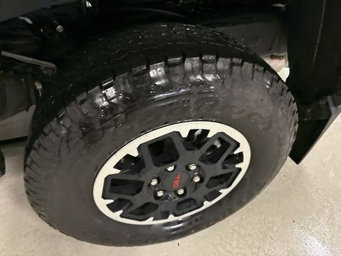 Used 2024 Toyota Tacoma SR5 image 4