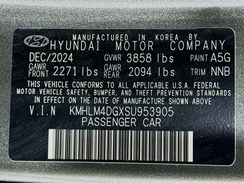 Certified 2025 Hyundai Elantra Sport image 31