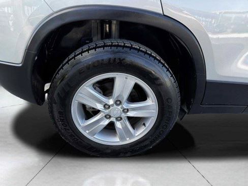 Used 2021 Chevrolet Trax LT w/ Driver Confidence Package AWD/4WD image 59