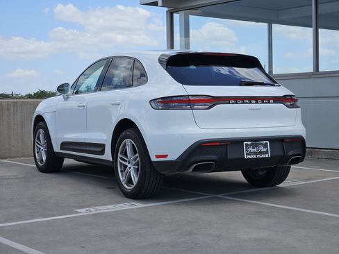Certified 2026 Porsche Macan AWD/4WD image 3