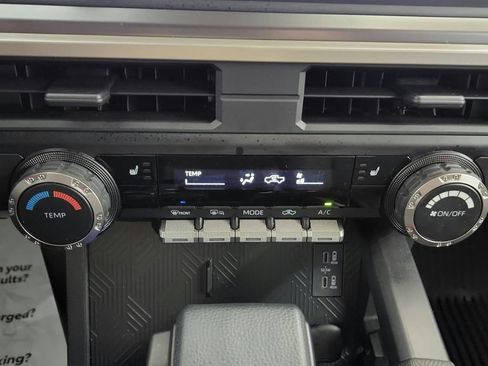 Used 2024 Toyota Tacoma SR5 AWD/4WD image 37