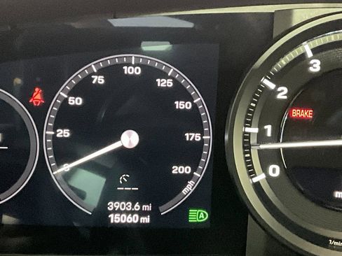 Used 2024 Porsche 911 Carrera image 17