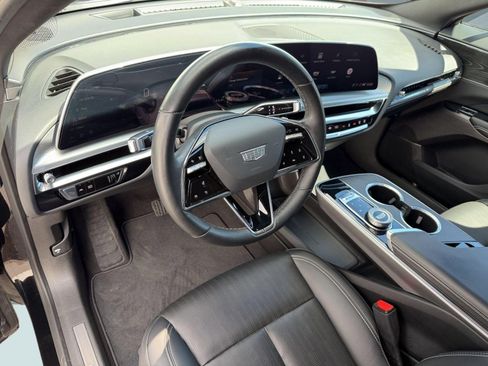 Certified 2024 Cadillac Lyriq Sport AWD/4WD image 3
