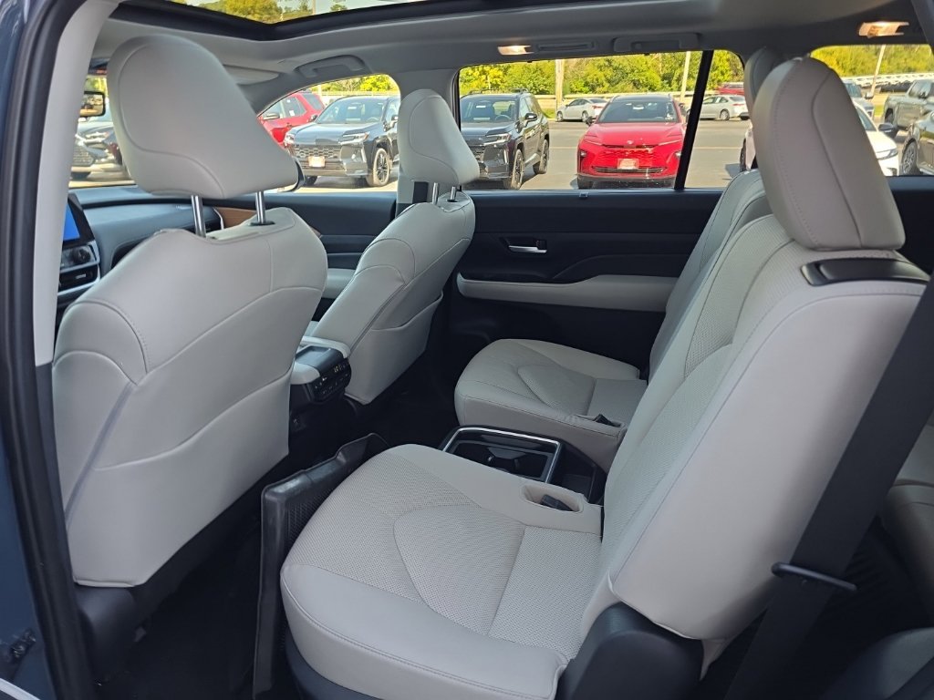Used 2026 Toyota Grand Highlander AWD image 14