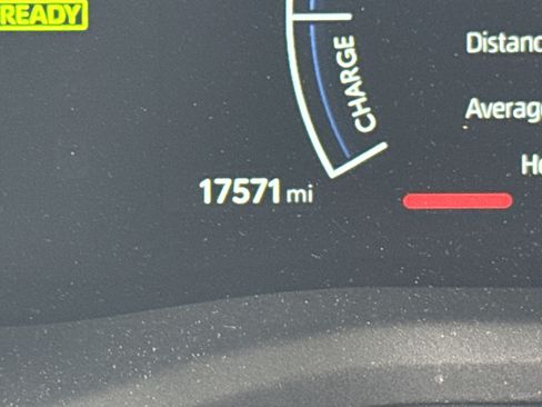 Used 2025 Toyota Camry LE image 21