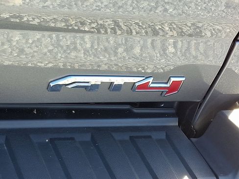 Used 2022 GMC Canyon AT4 w/ Trailering Package image 32