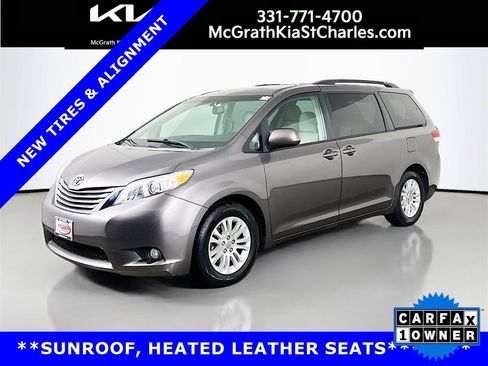 Used 2013 Toyota Sienna XLE image 1