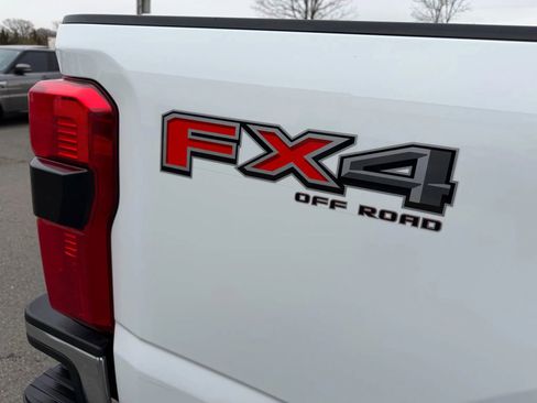 Used 2023 Ford F250 XL w/ 360-Degree Camera Package AWD/4WD image 11