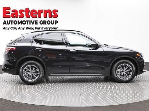 Used 2024 Alfa Romeo Stelvio Sprint AWD/4WD image 4
