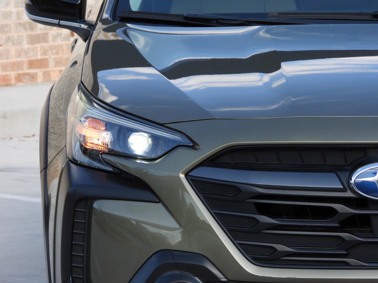 Used 2023 Subaru Outback Limited AWD/4WD image 42