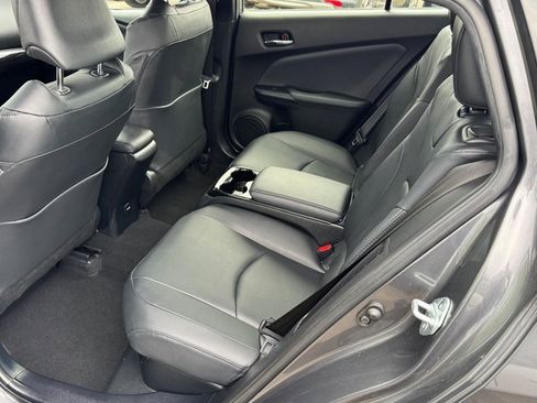 Used 2019 Toyota Prius Prime Premium image 14