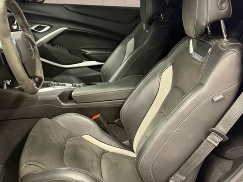 Used 2023 Chevrolet Camaro SS RWD image 26