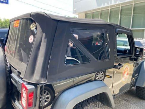 Used 2016 Jeep Wrangler Sport w/ Quick Order Package 24S AWD/4WD image 16