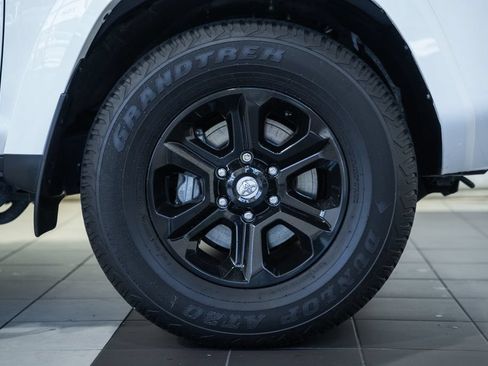 Used 2023 Toyota 4Runner SR5 Premium w/ Moonroof Package RWD image 16